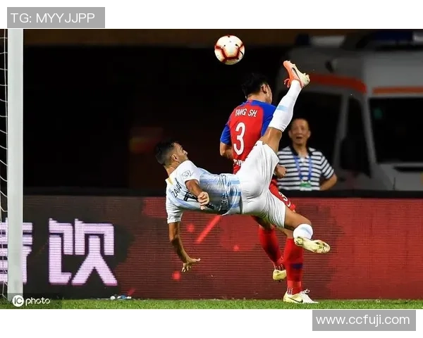 足球明星的特效动作揭秘如何在赛场上创造惊艳瞬间与精彩表现 足球明星的特效动作揭秘如何在赛场上创造惊艳瞬间与精彩表现